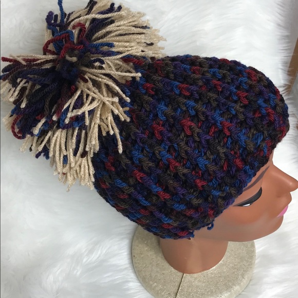 Giant PomPom Beanie - Picture 7 of 7